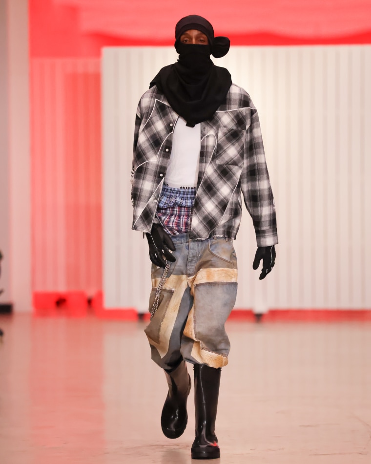 4 ways to sag your pants in 2025