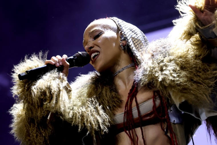Coachella weekend 2 surprise guests: best link ups and viral moments