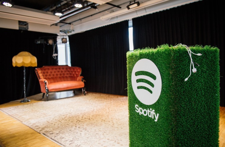 Spotify will now display producer and songwriter credits