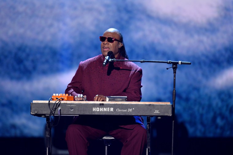 Stevie Wonder performed the national anthem on his knees