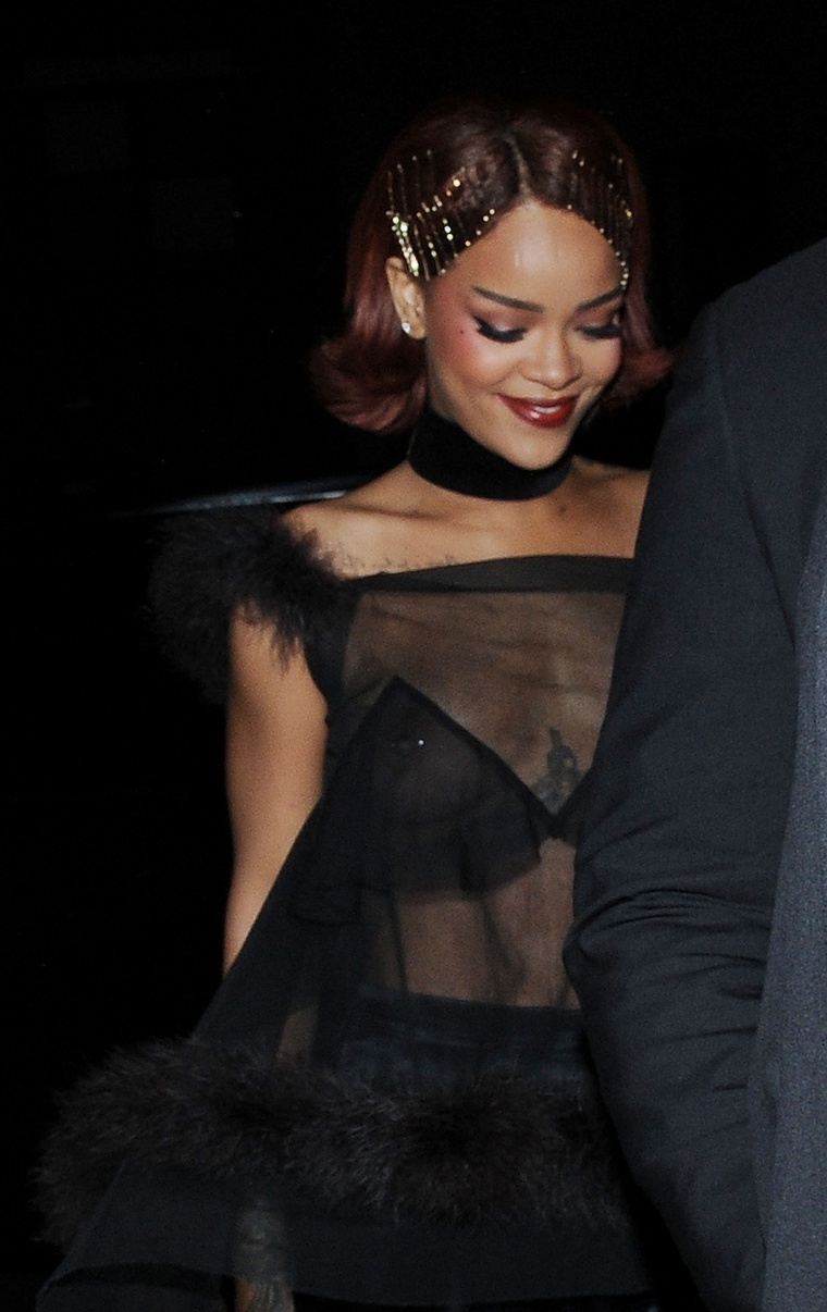 14 Times Rihanna Didn’t Need A Bra To Look Fly