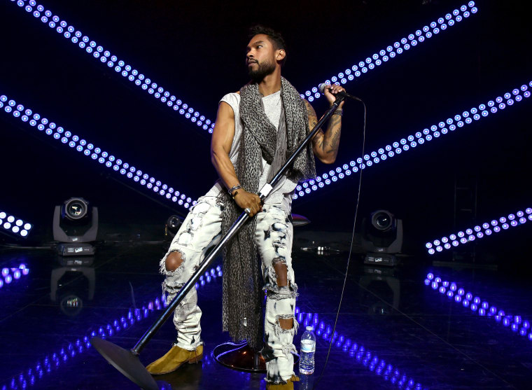 Watch Clips From Miguel’s L.A. Concert Featuring Kendrick Lamar, A$AP Rocky, Snoop Dogg and Kurupt