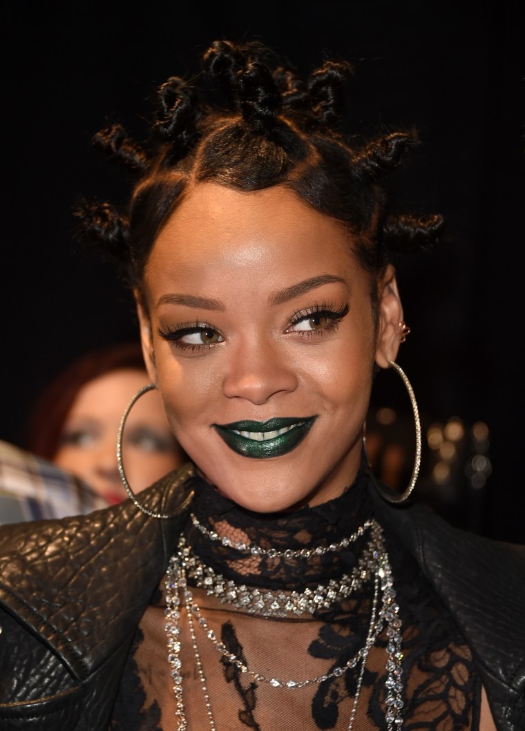 17 Rihanna-Inspired Beauty Looks To Try For Halloween