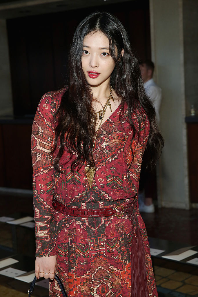 K-Pop star Sulli found dead, age 25