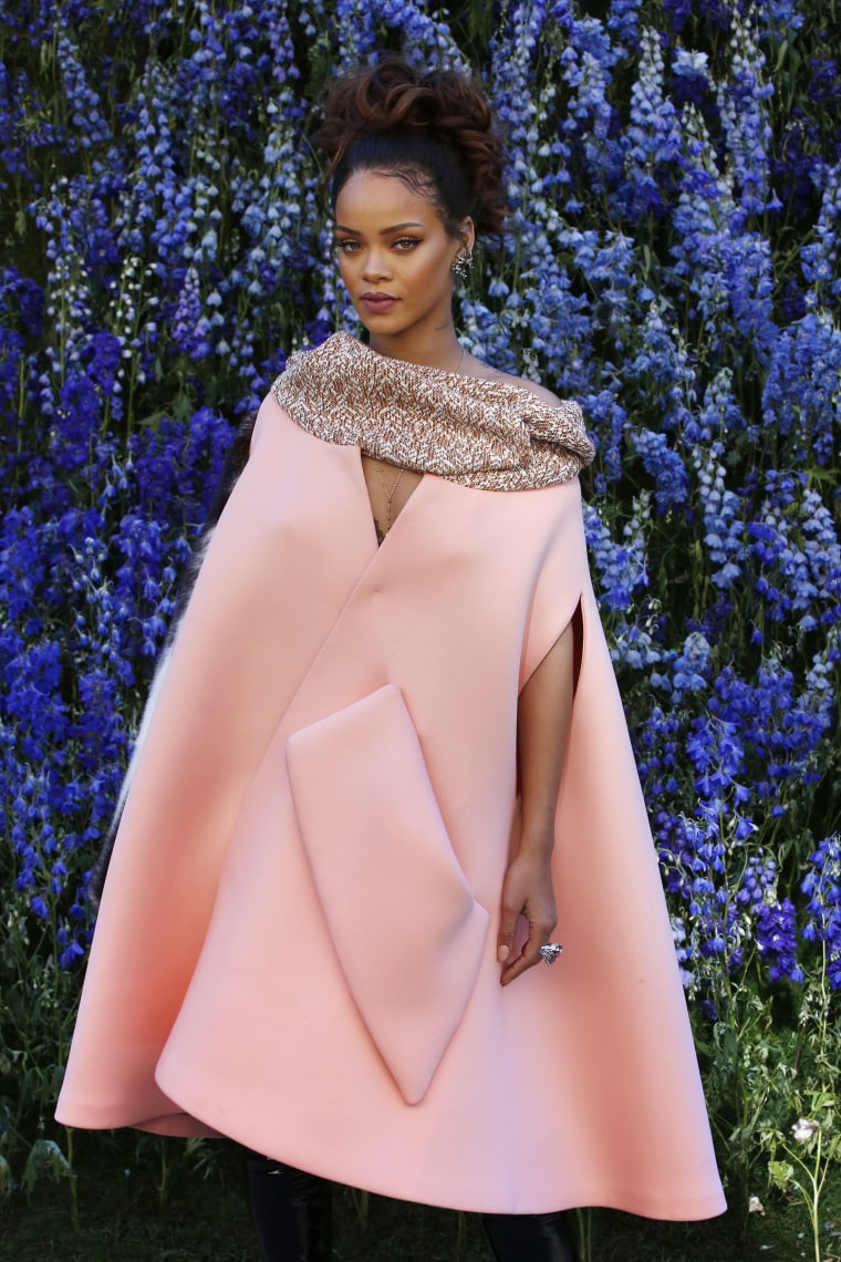 Rihanna Was The Most Beautiful Part Of Dior’s Beautiful Presentation 