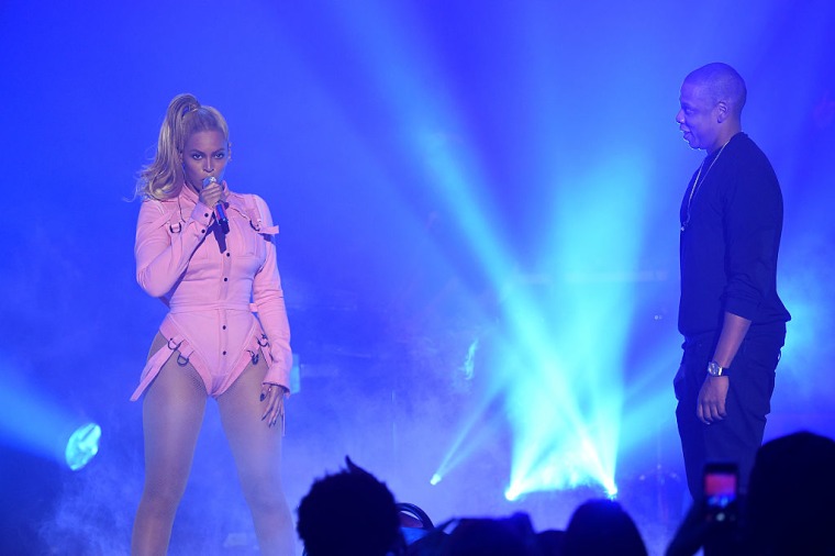 Malcolm Gladwell says JAY-Z convinced Beyoncé to sing on Eminem’s “Walk On Water”