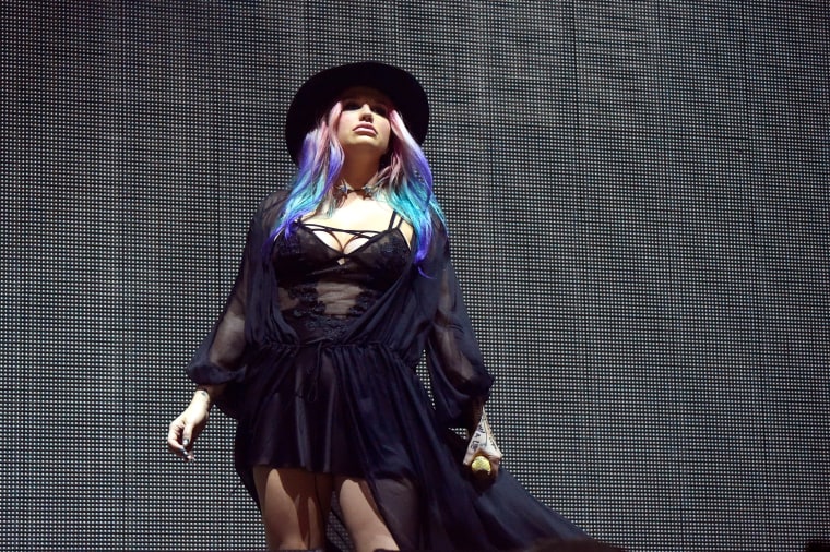 Watch Kesha Perform “True Colors” With Zedd At Coachella 