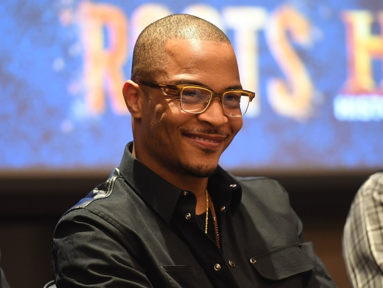 T.I. helps raise $120,000 to bail out non-violent offenders for Easter