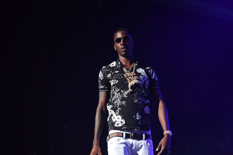 Young Dolph reportedly robbed of $500K in valuables while eating at Cracker Barrel