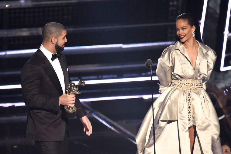 Here's Why Rihanna Had The Best Night Ever At The 2016 VMAs