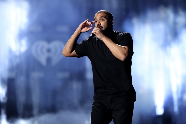 Drake is the first artist to cross 50 billion streams