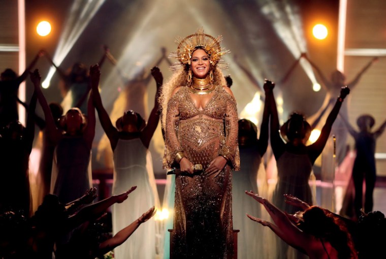 Beyoncé Wins Peabody Award For <i>Lemonade</i> 