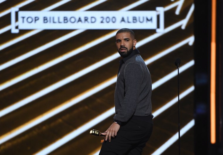Drake’s <i>Scorpion</i> Being Streamed Over 10M Times Per Hour on Spotify