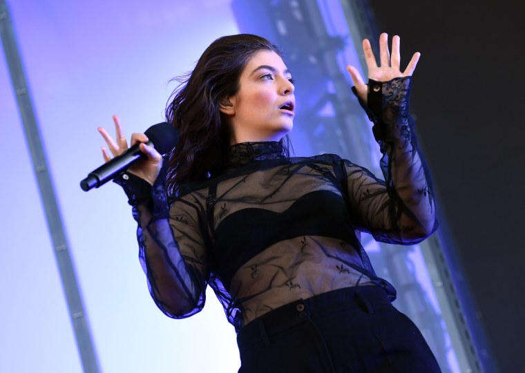 Lorde hints that her next album will be “born around the piano”