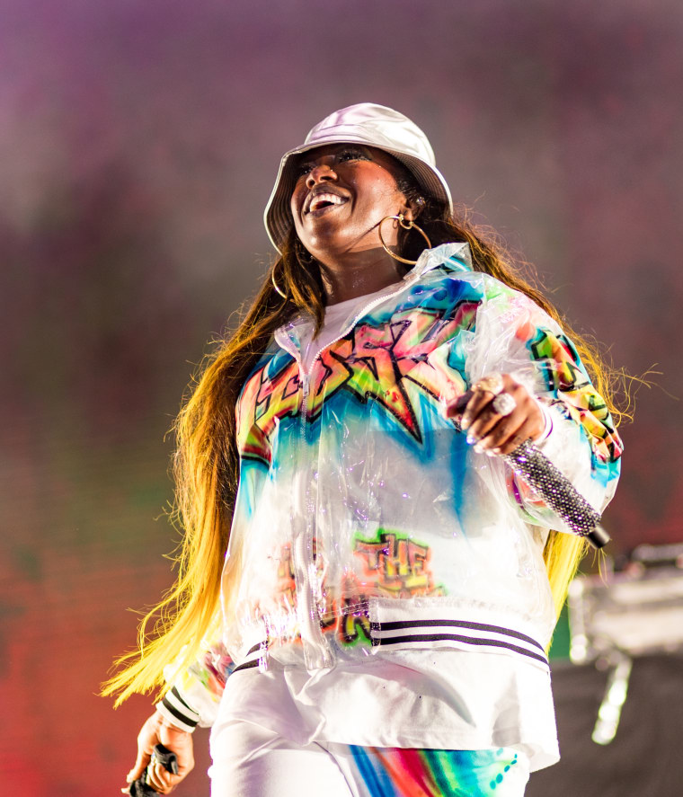 Someone Started A Petition To Exchange A Confederate Monument For A Statue Of Missy Elliott