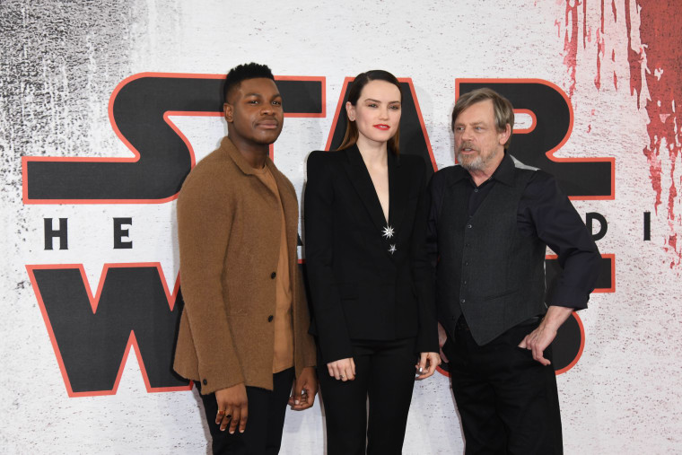 The cast of <I>Star Wars</i> are mocking a sexist fan who edited the film to remove women 