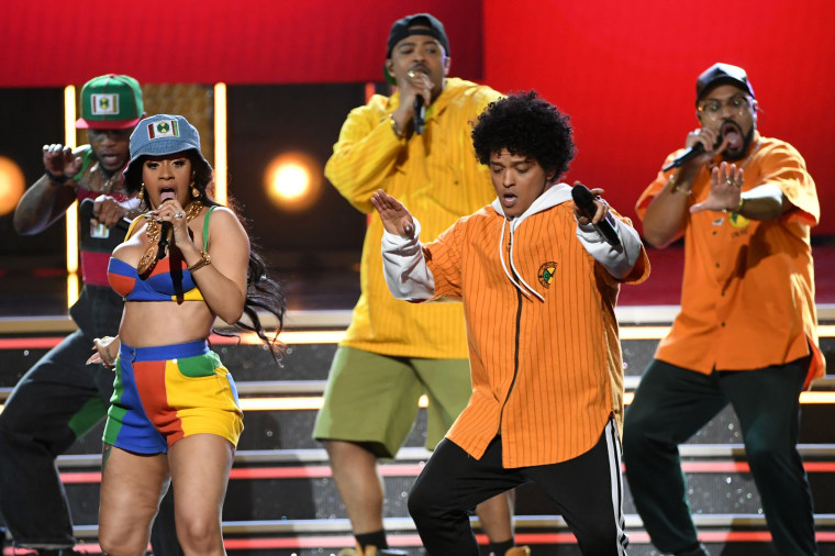 It looks like Bruno Mars and Cardi B are going on tour together