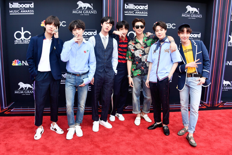 BTS’s <i>Love Yourself: Answer</i> tops Billboard 200