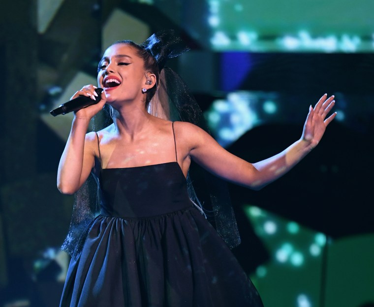 Ariana Grande responds to a circulating misogynistic tweet about her