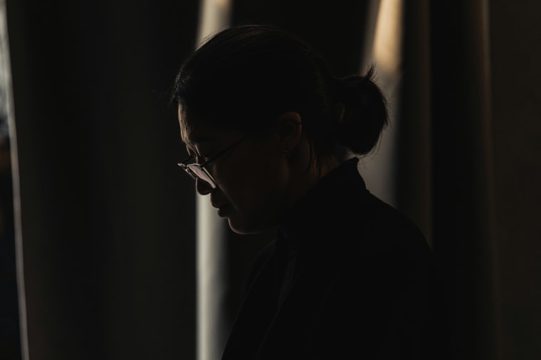 Artist Dyan Jong Moves Time with Light