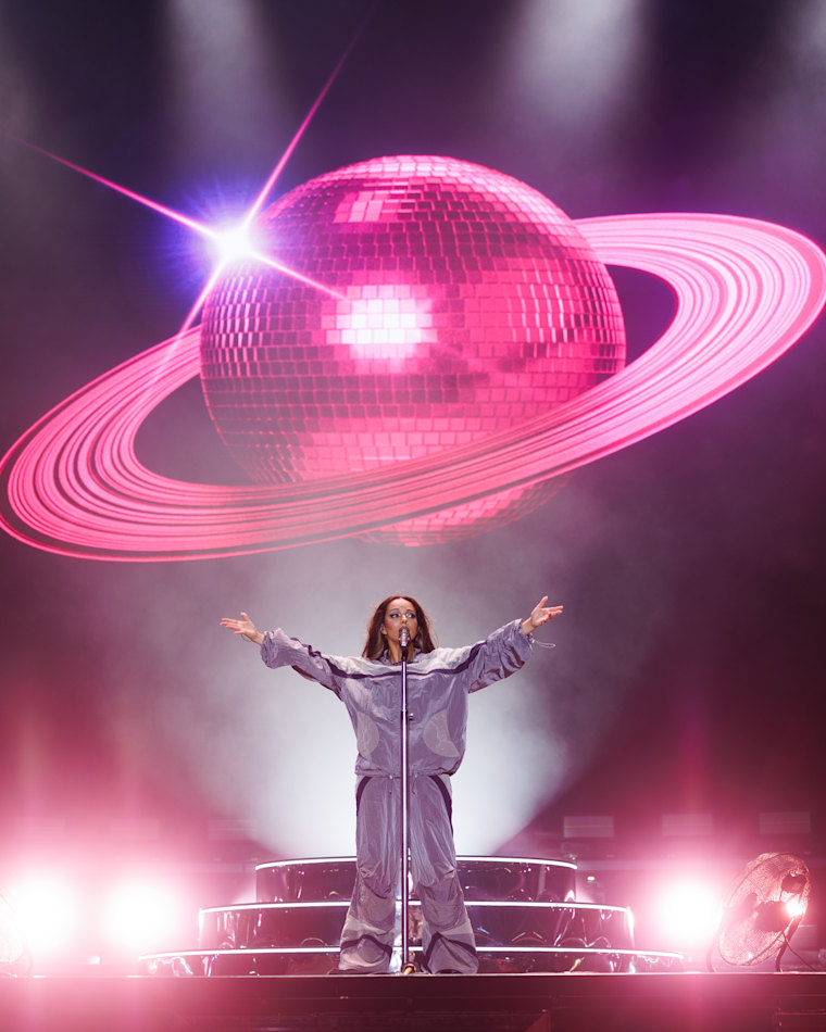 JADE on KATSEYE, her Lily Allen remix, and playing Primavera