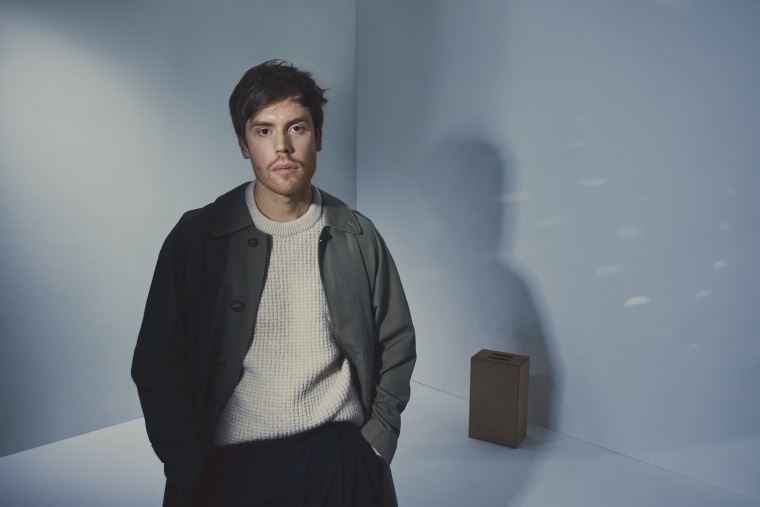 Wild Nothing dances through the conflict with “Headlights On” 