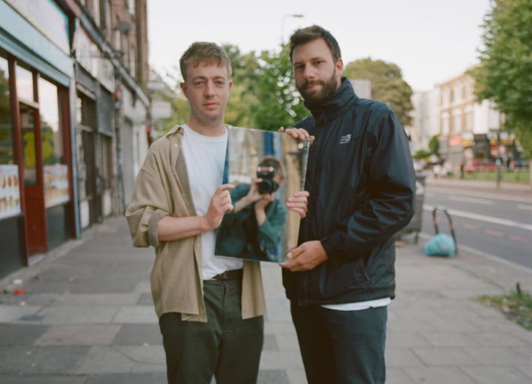 Mount Kimbie and King Krule share new song “Turtle Neck Man”