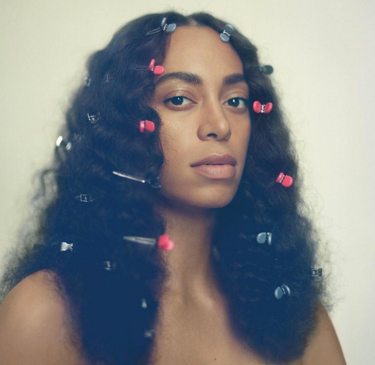 Solange Earns First No. 1 Album With <i>A Seat At The Table</i>