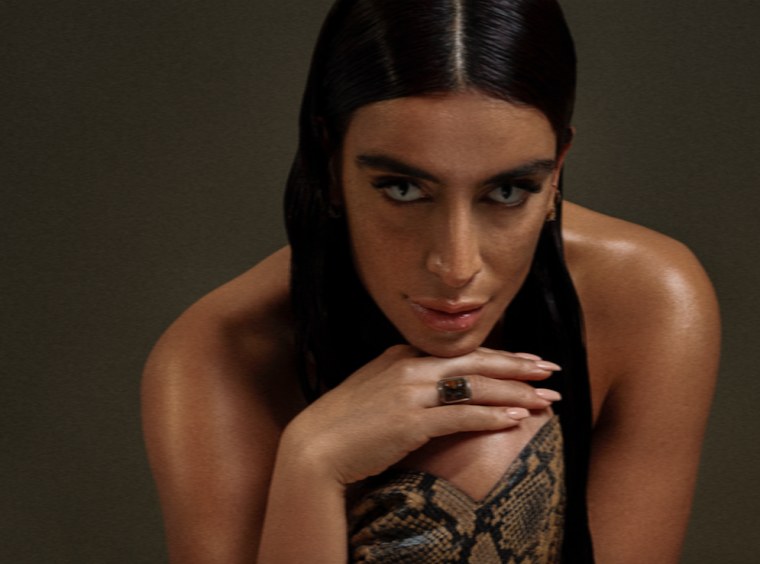 Sevdaliza shares new single “Oh My God”