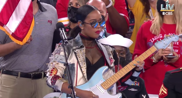 Watch H.E.R. and Jazmine Sullivan perform at the Super Bowl