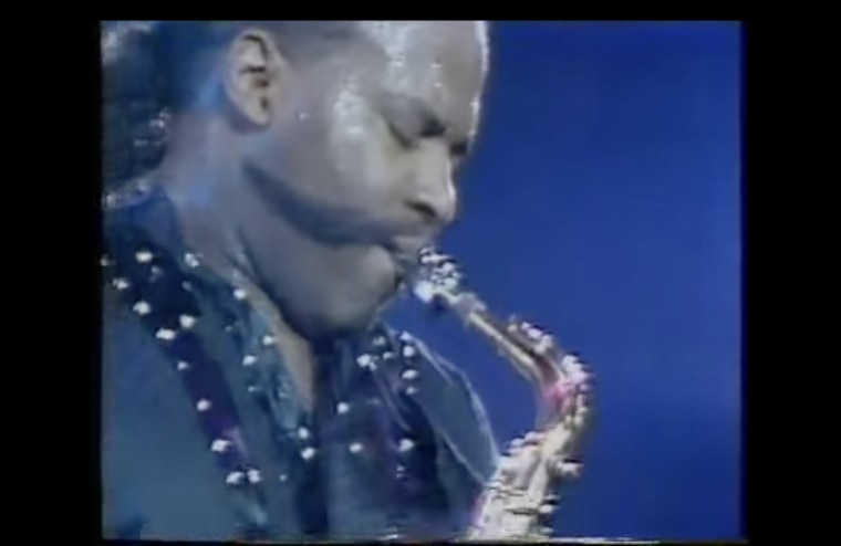 Earth, Wind & Fire saxophonist Andrew Woolfolk dies at 71 