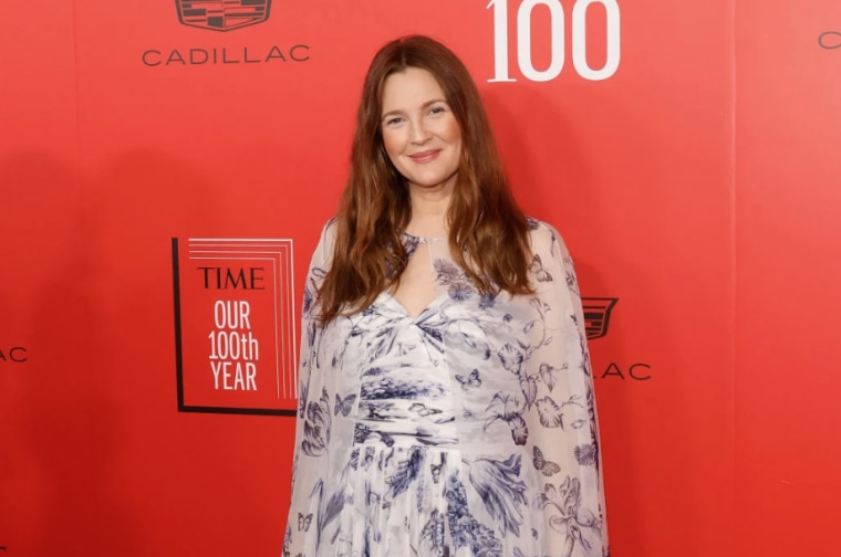 Drew Barrymore won’t bring back her talk show until Hollywood strike ends