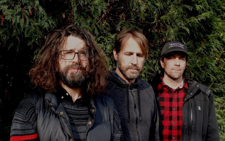 Listen to Sebadoh’s caustic new single “Stunned”