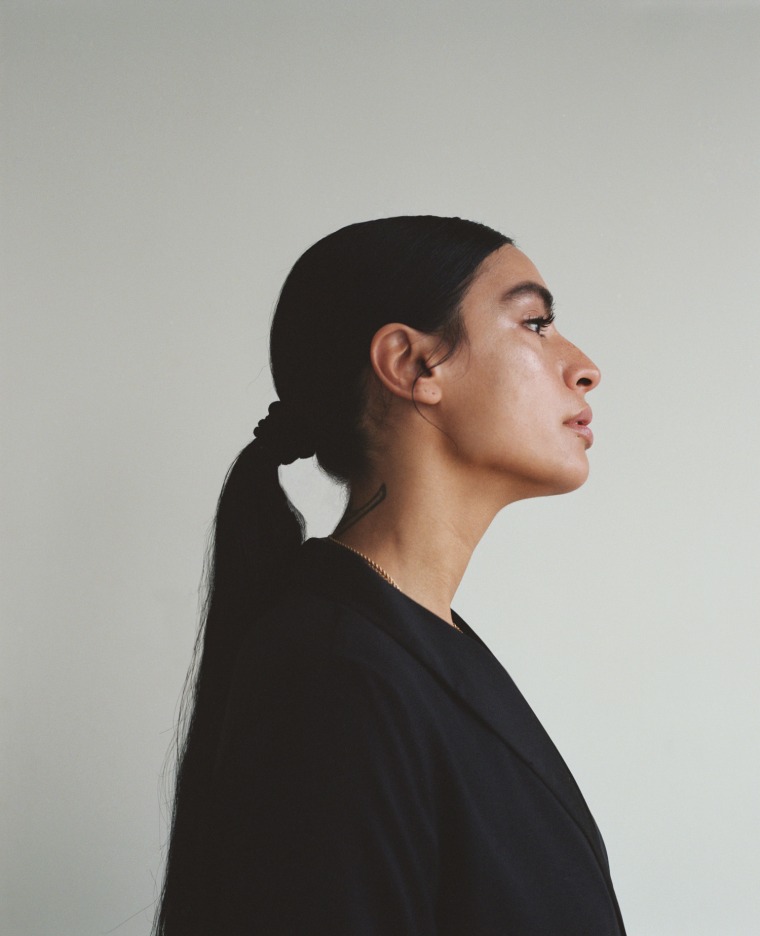 Sevdaliza Premieres "Hero" From Her Debut Album, ISON ...