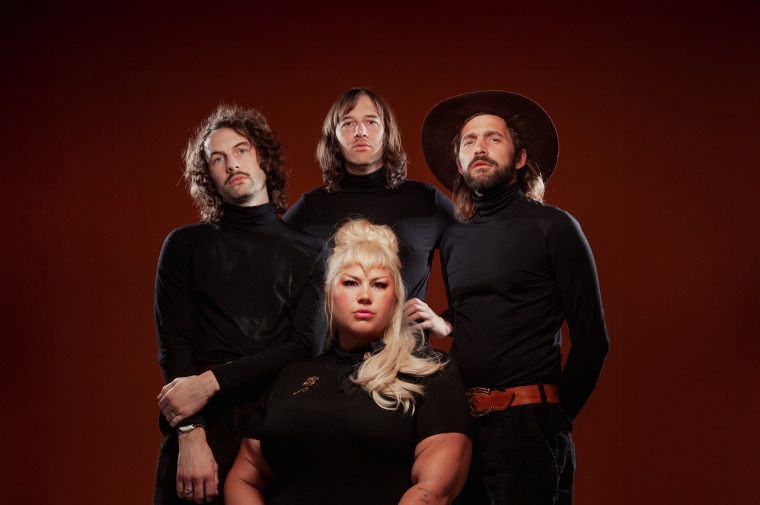 Shannon & The Clams announce new album <I>The Moon Is In The Wrong Place</i>