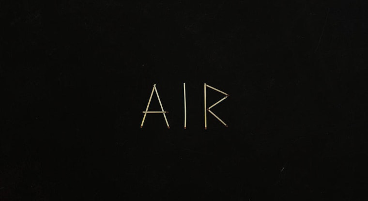 苏尔特发布惊喜专辑《I>Air》/ I>