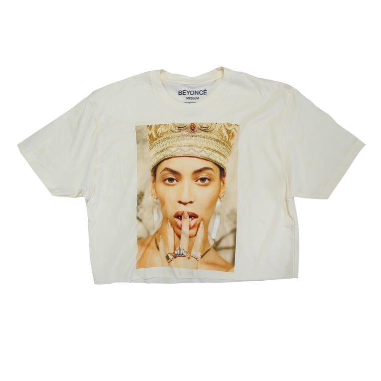 Beyoncé releases Nefertiti-inspired spring merch | The FADER