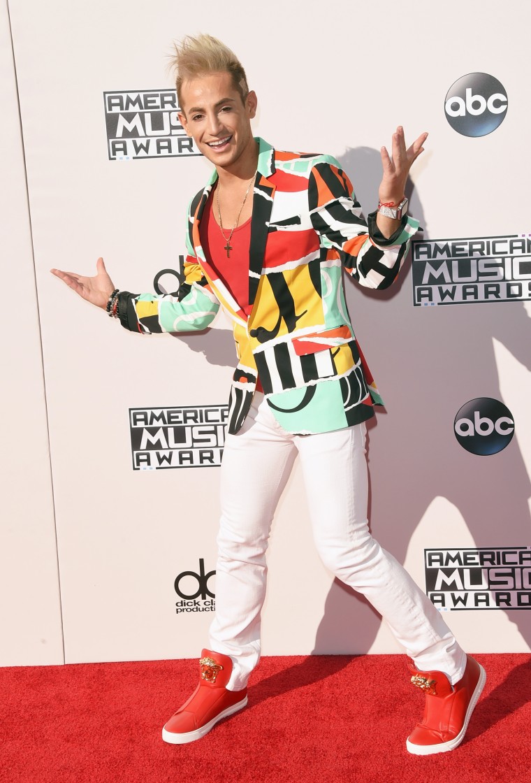 All The Looks You Need To See From The AMAs