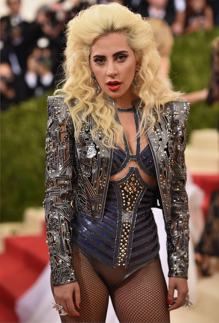 Report: Lady Gaga Will Headline The Super Bowl 2017 Halftime Show