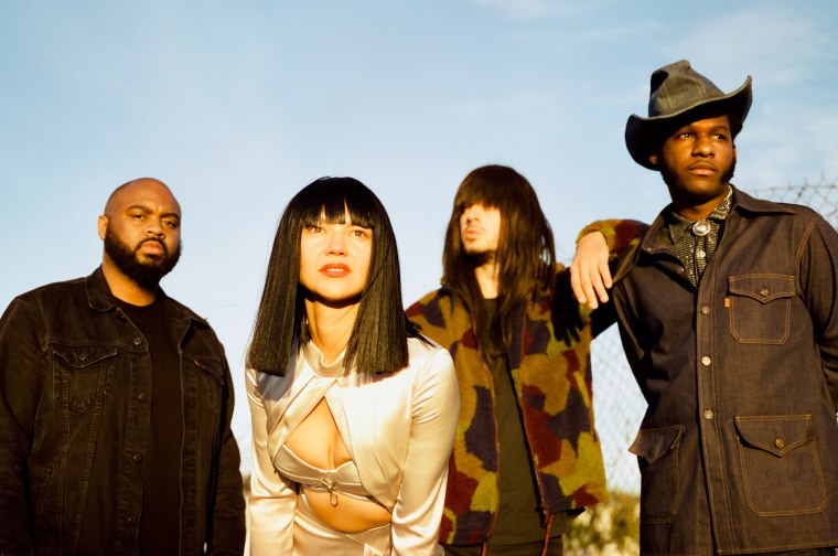 Khruangbin and Leon Bridges announce collab EP, share single | The FADER