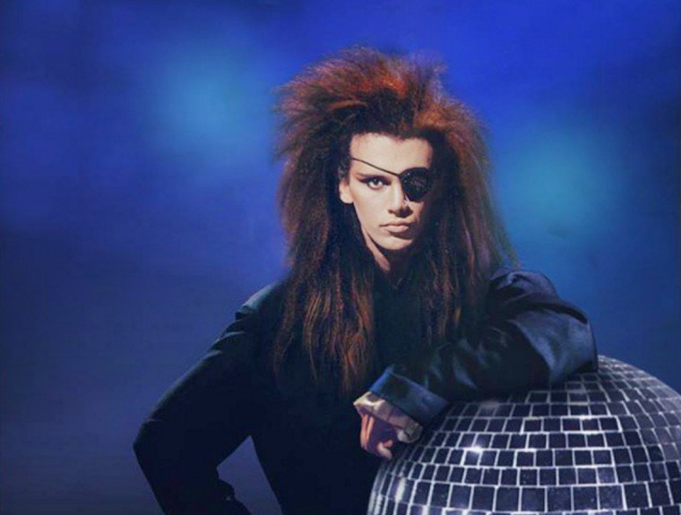 Artists Everywhere Pay Tribute To Dead Or Alive Singer Pete Burns, Dead At 57