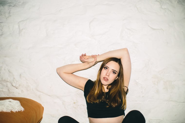Soccer Mommy returns with new track “lucy”