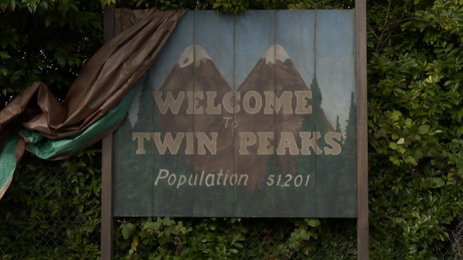 <i>Twin Peaks</i> Will Return To TV In May