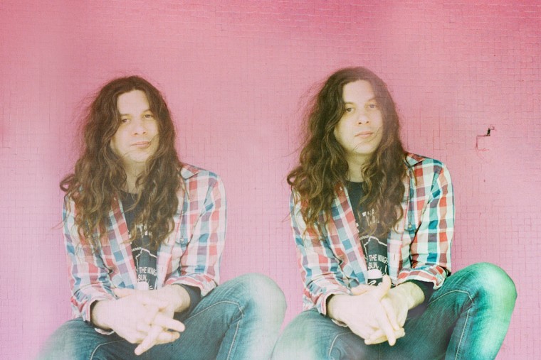 Kurt Vile announces new album, shares “Bassackwards”