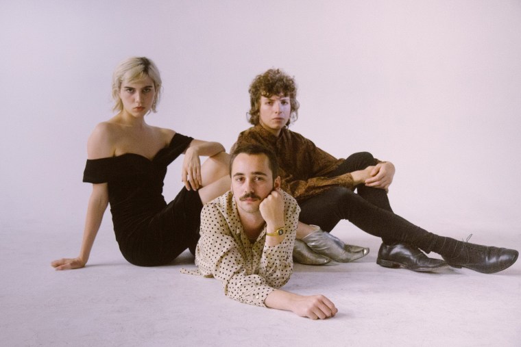 Sunflower Bean make their Mom + Pop debut with “I Was a Fool”