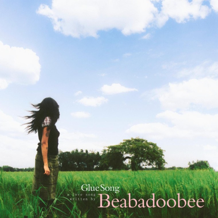 beabadoobee shares new song “Glue Song”