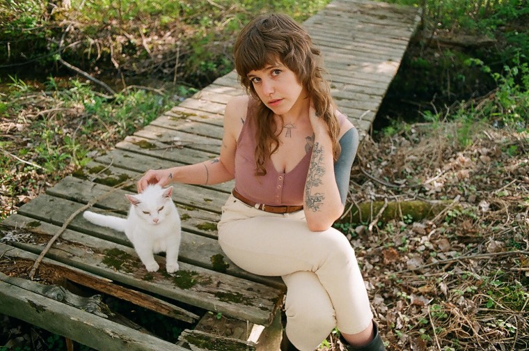 Cat Clyde’s “Toaster” is an ode to the habitual 