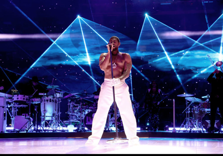Watch Usher’s career-spanning Super Bowl halftime show