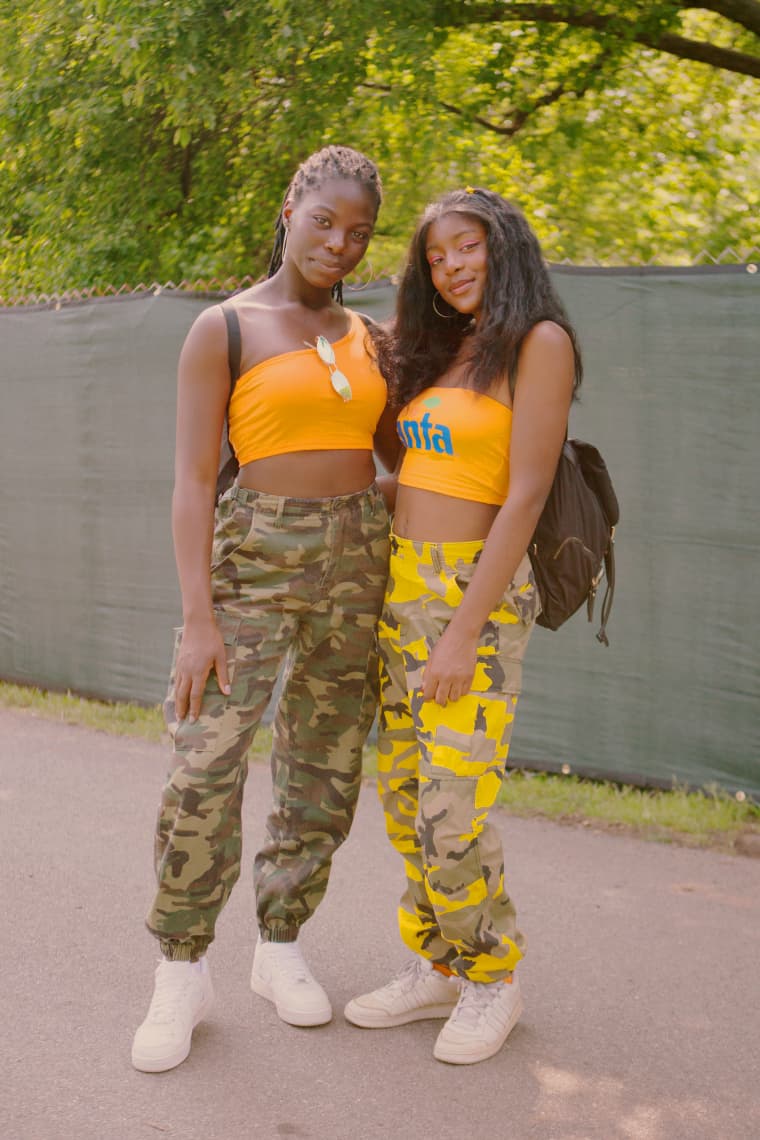 21 comfy and bold looks to conquer this summer with your friends