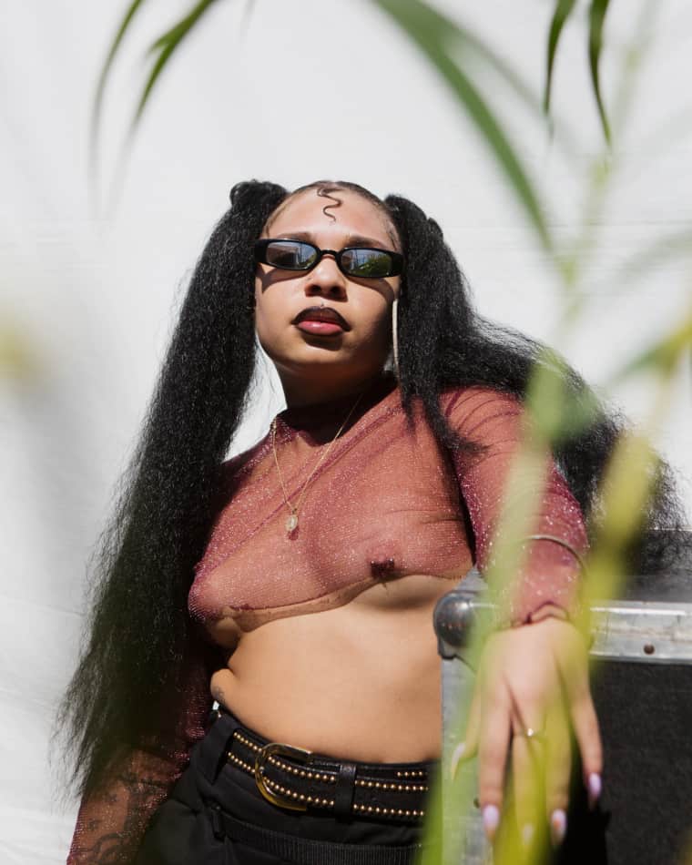 32 stunning photos and a Saweetie vid from FADER FORT